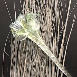 LOVELY HANDBLOWN GLASS FLOWER ARTISAN LIGHT GREEN